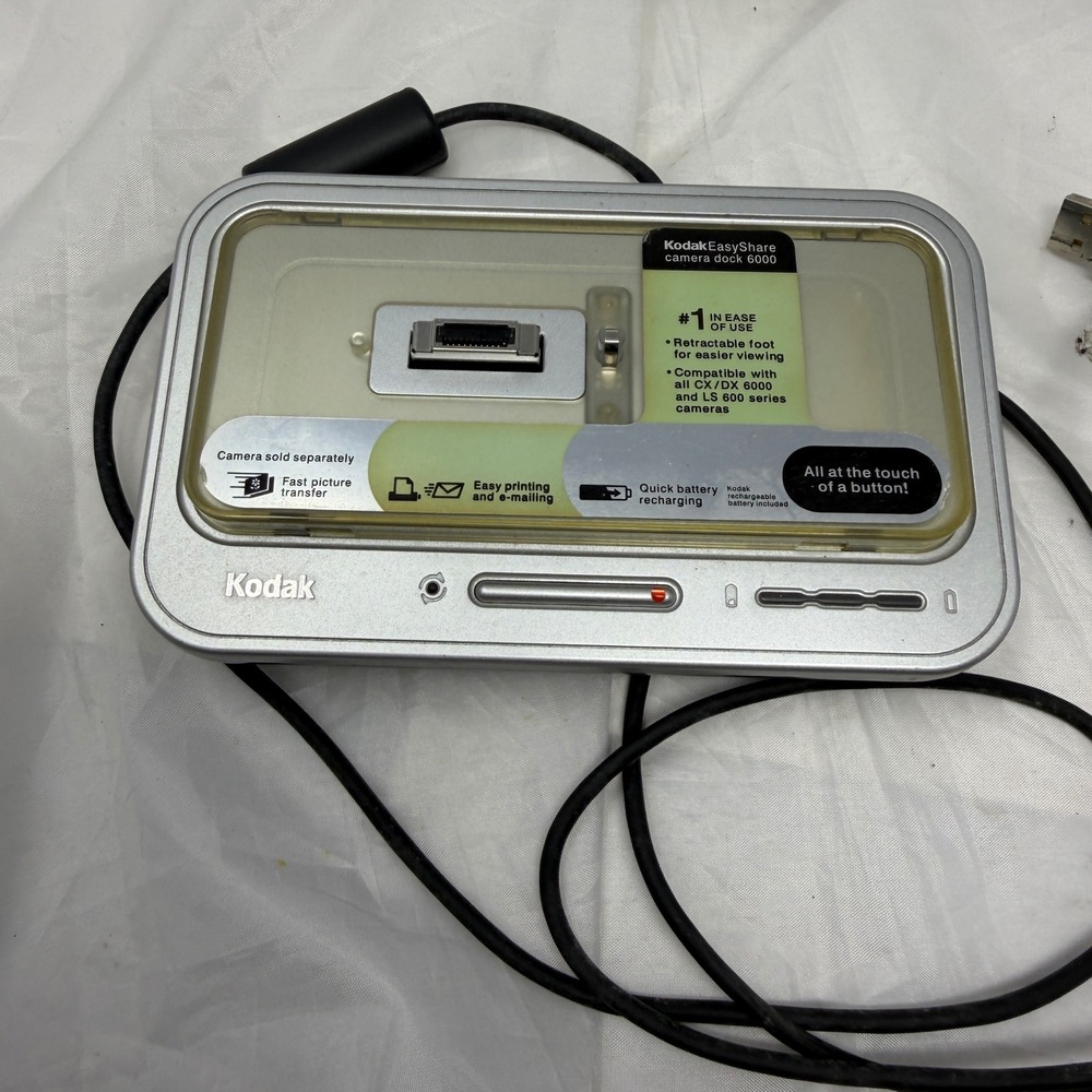 Kodak EasyShare Camera Dock 6000 Silver Charging & Data Transfer Station